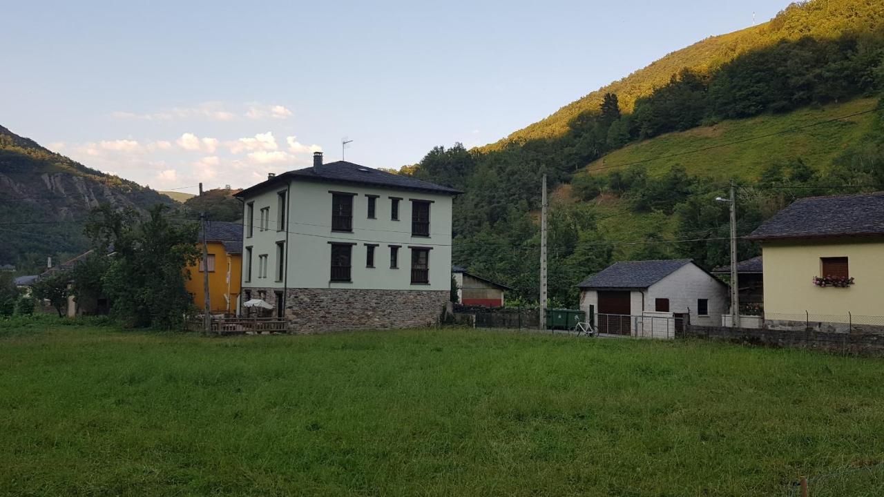 Casa Muniellos Cangas De Narcea Exterior foto